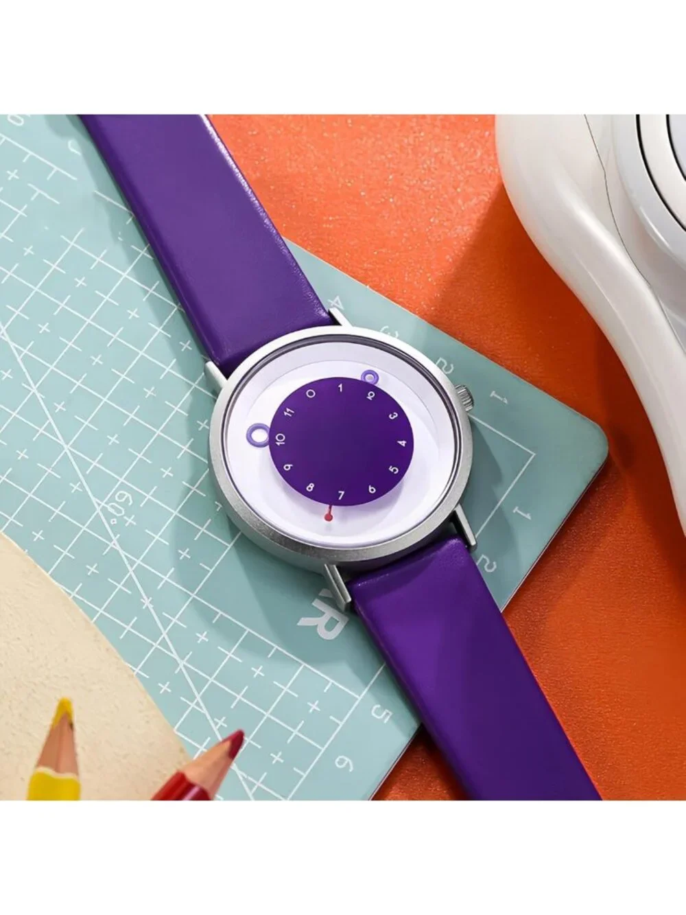 Minimalist Casual Unisex Quartz Watch - Unique Hands, Waterproof Sports